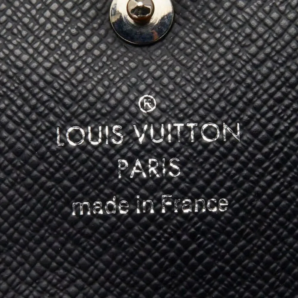 Louis Vuitton delivery duty